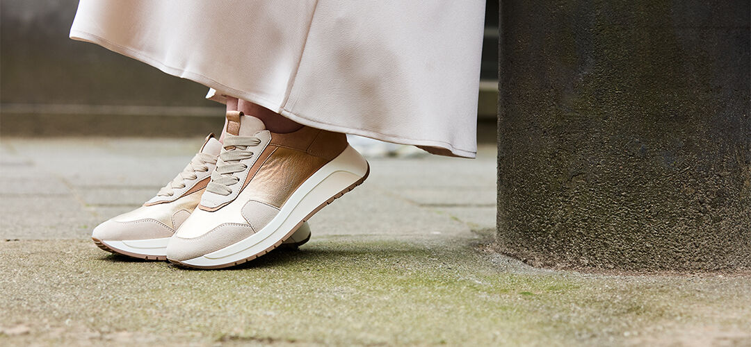 Van assem sneakers on sale