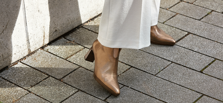 Welke schoenen draag je onder een flared broek Assem