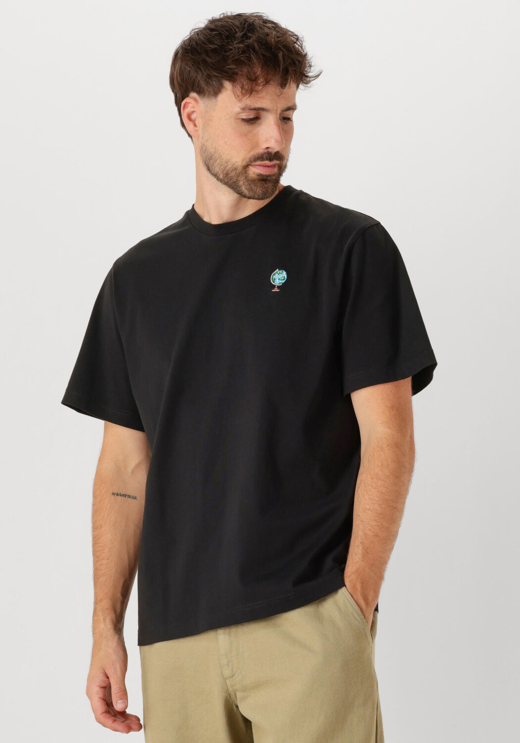 Forét T-Shirt Heren Globus T-shirt, Maat: M, Kleur: Zwart afbeelding