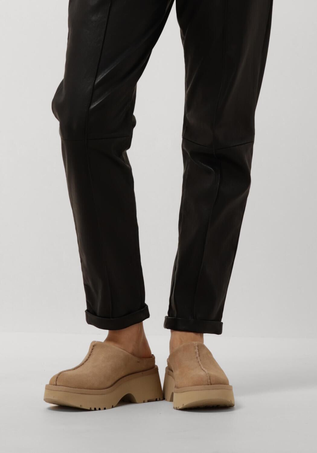 Beige UGG Instappers SPRING COTTAGE CLOG - large