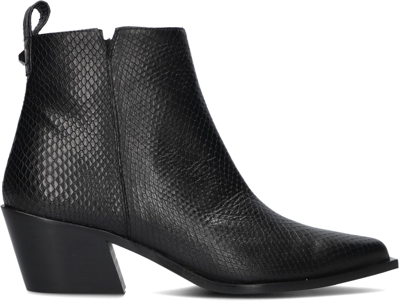 Lodi Enkellaarsjes
Dames Koo5013, Maat: 42, Materiaal: Leer, Kleur: Zwart