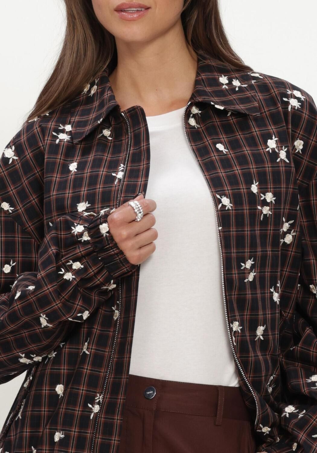 Bruine GANNI Jassen YARN DYED CHECK FLOWER BOMBER - large