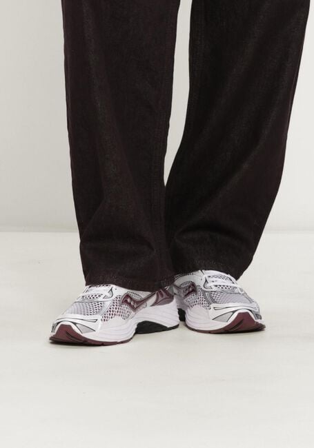 Witte SAUCONY Lage sneakers PROGRID OMNI 9 - large