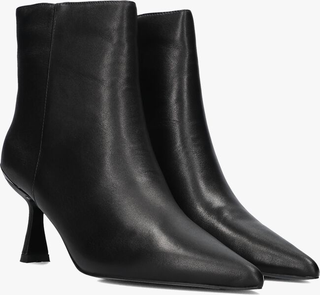 STEFANO LAURAN BOTIN STEFANO LAURAN BOTIN - large