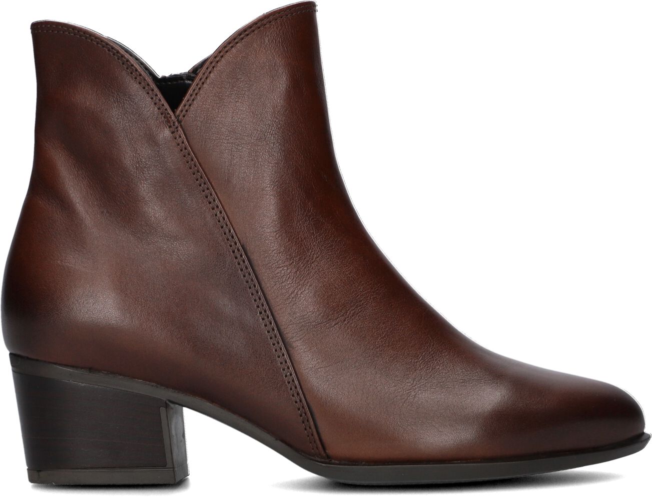 Gabor Enkellaarsjes
Dames 680.3, Maat: 41, Materiaal: Leer, Kleur: Cognac