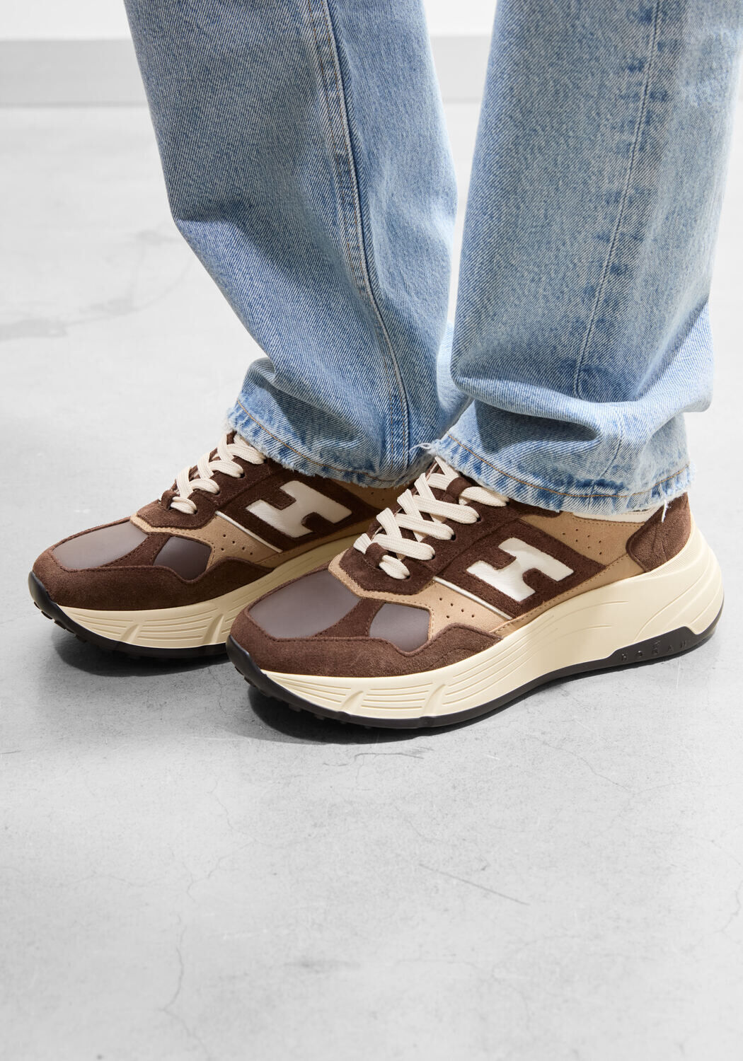 Bruine HOGAN Lage sneakers H669 ALLACCIATO H - medium