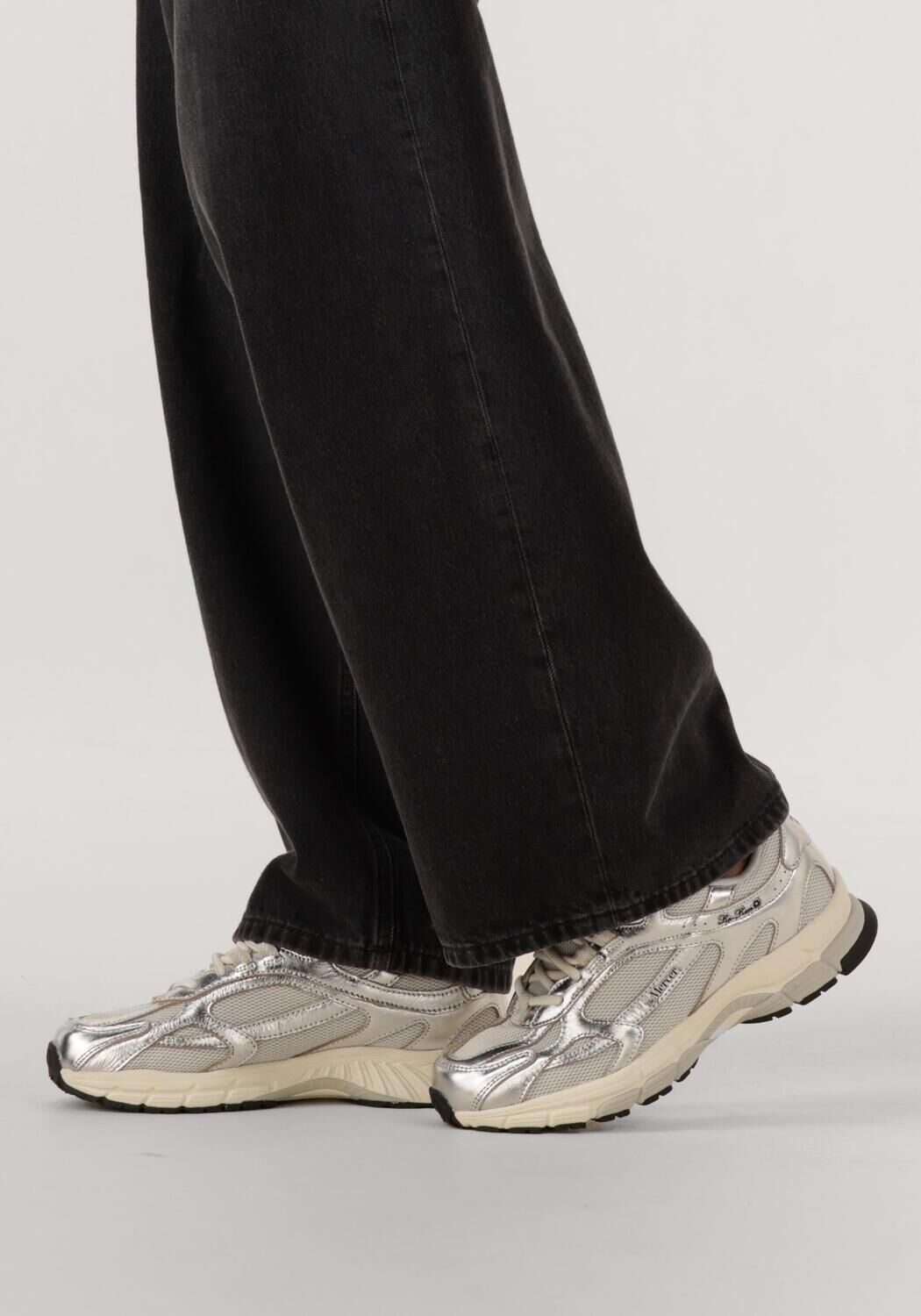 Zilveren MERCER AMSTERDAM Lage sneakers THE RE-RUN PINEAPPLE 2.0 - large