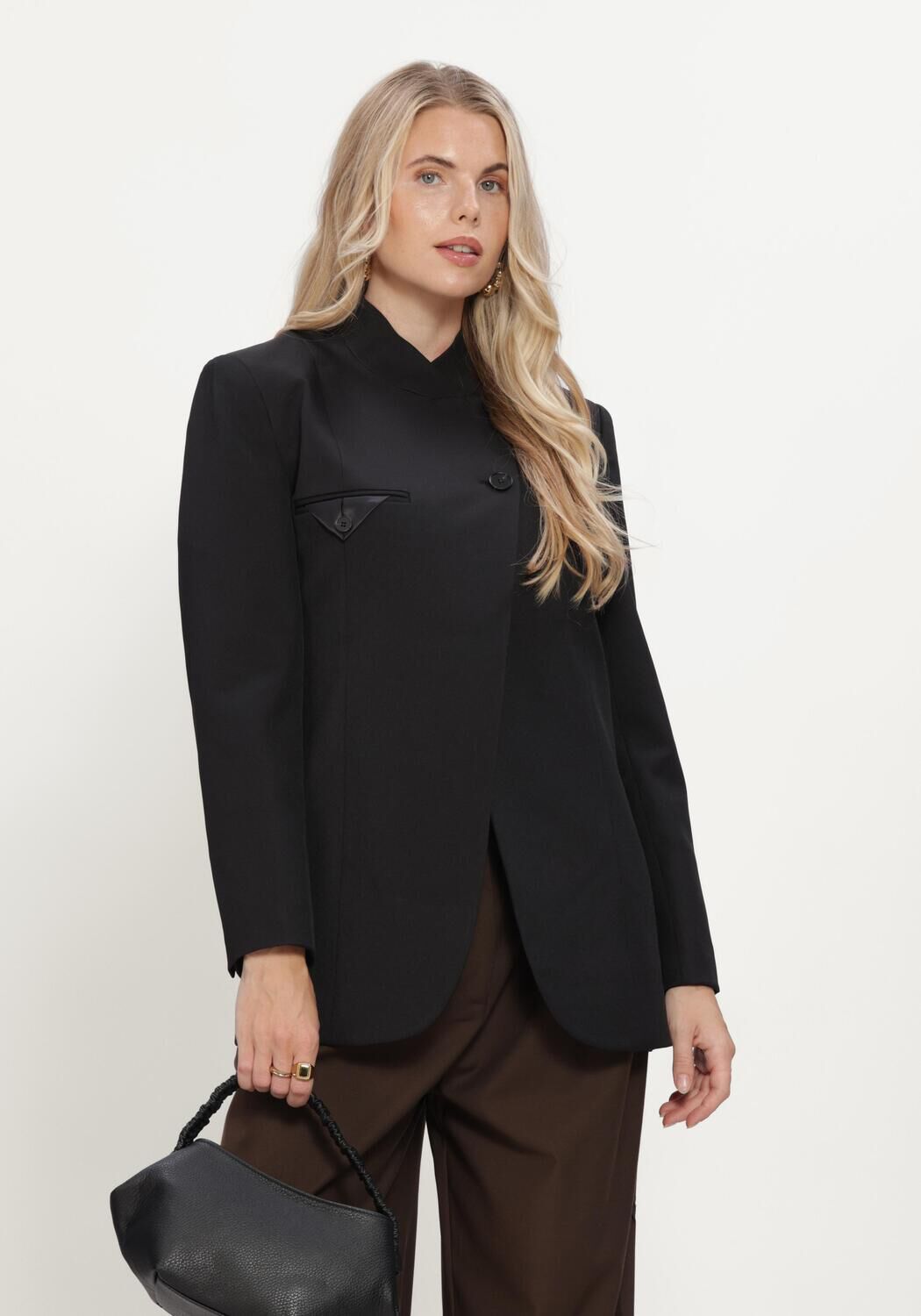 HAUTE L'AMITIÉ Haute L'Amitié Blazer Dames Premiere Overlap Blazer