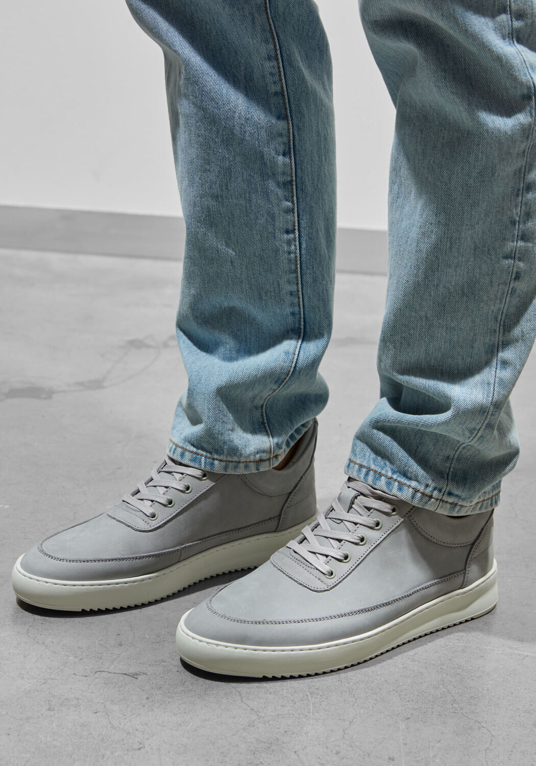 Grijze FILLING PIECES Lage sneakers LOW TOP RIPPLE NUBUCK - medium
