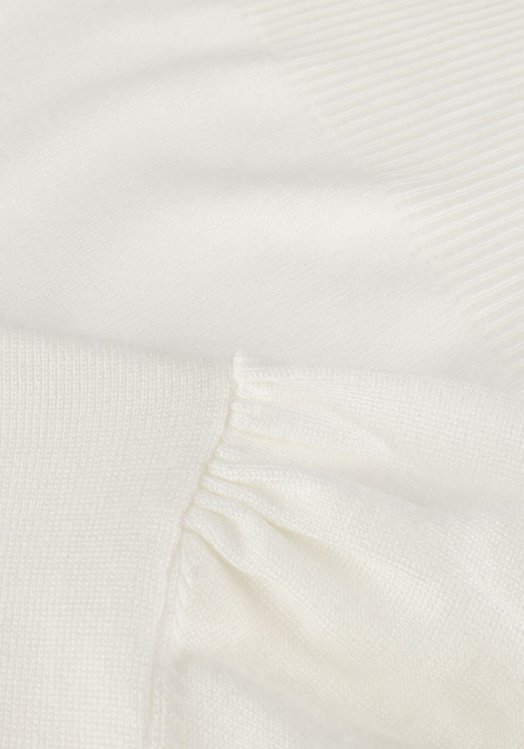 Gebroken wit MINUS Top LIVA KNIT TEE - large