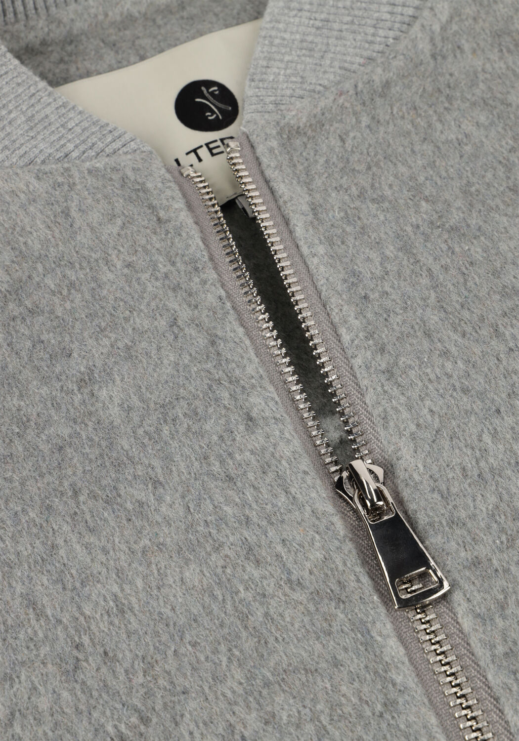 Grijze ALTER EGO Jack MICK - large