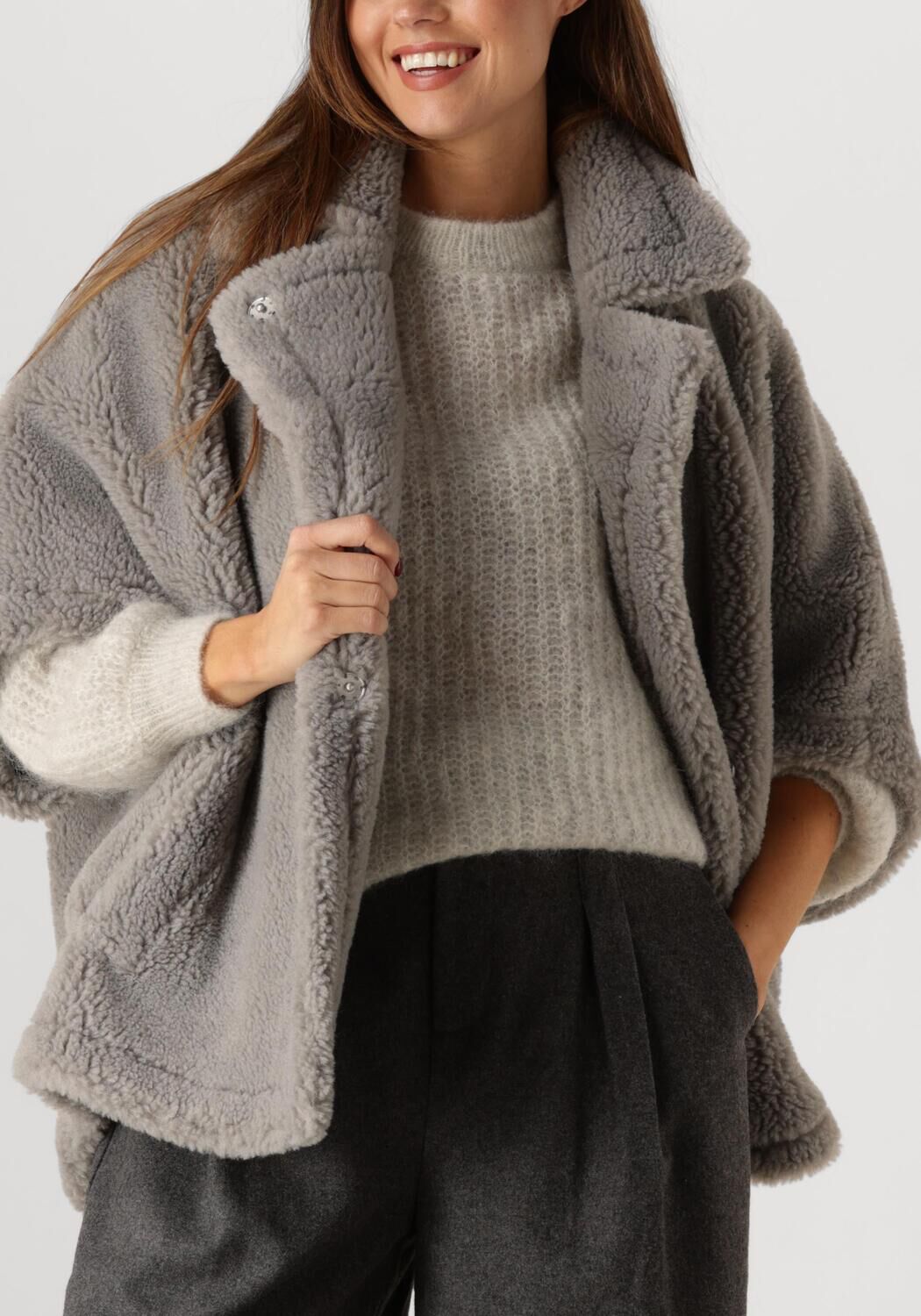 Grijze ALTER EGO Faux fur jas ELIN - large