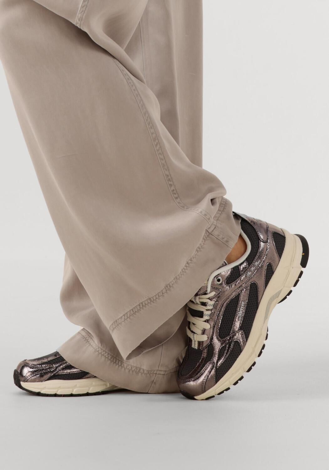 Grijze MERCER AMSTERDAM Lage sneakers THE RE-RUN CRACKED - large