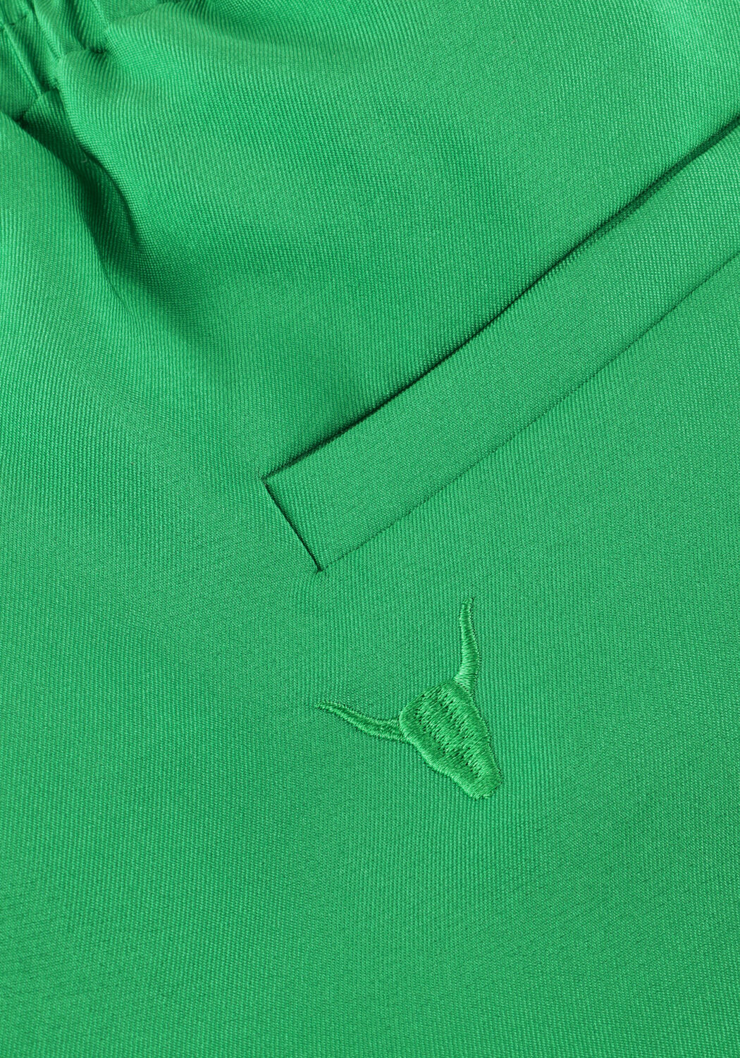 Groene ALIX THE LABEL Korte broek LADIES WOVEN EMBELLISHED SATIN SHORTS - large