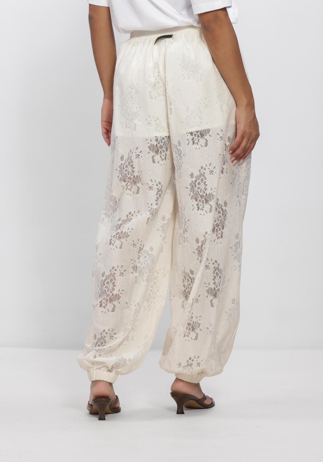 Gebroken wit HAUTE L'AMITI&Eacute; Broeken BELLA LACE HAREM TALL PANT - large