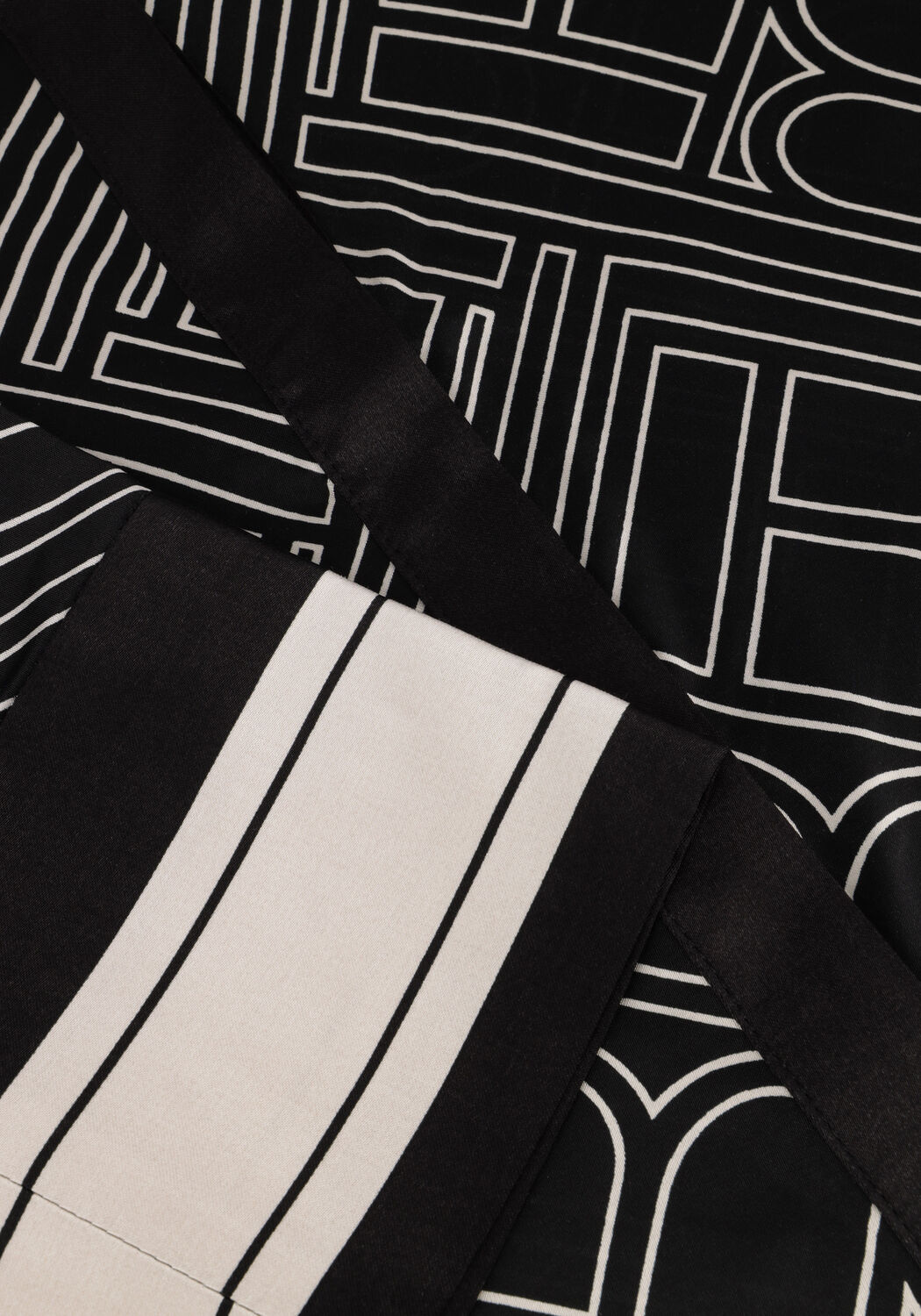 Zwarte BRUUNS BAZAAR Blouses FLORET AUDE SHIRT - large