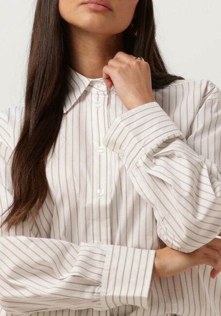 Beige SECOND FEMALE Blouses SOALON CLASSIC SHIRT - large