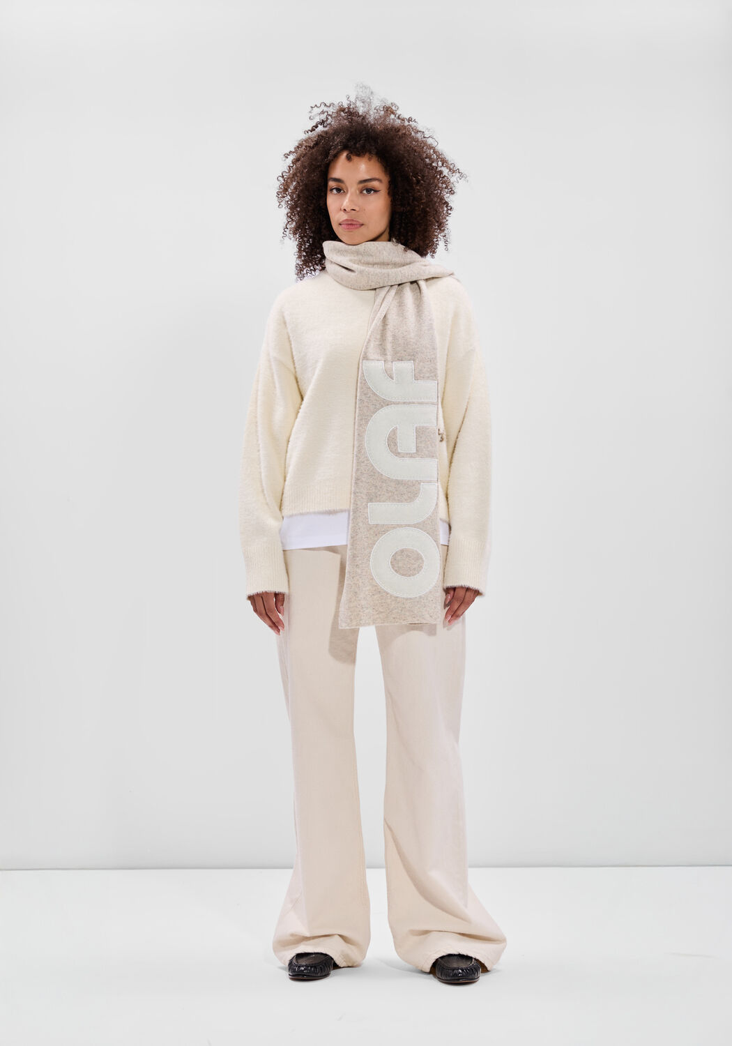 Grijze OLAF HUSSEIN Sjaal RETRO APPLIQUE SCARF.1 - large