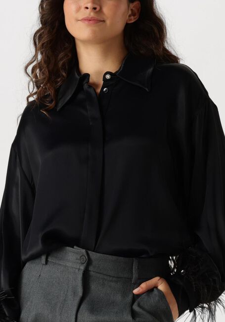 Zwarte ACCESS Blouses D44-7044-198 - large