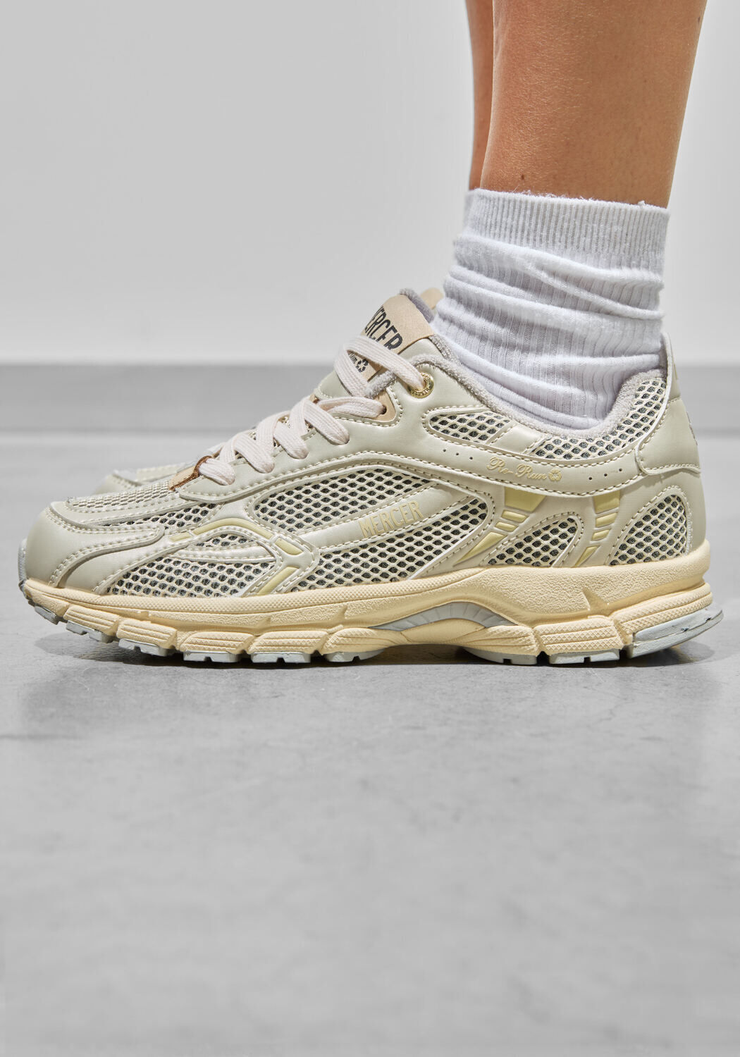 Beige MERCER AMSTERDAM Lage sneakers THE RE-RUN CHAMPAGNE - large