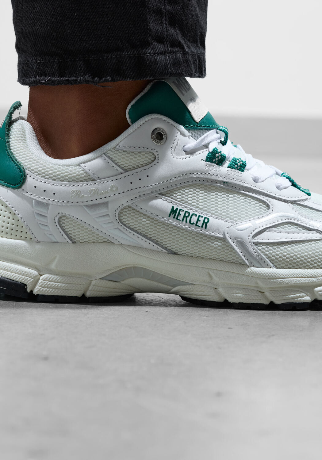 Witte MERCER AMSTERDAM Sneakers RE-RUN NAPPA - large