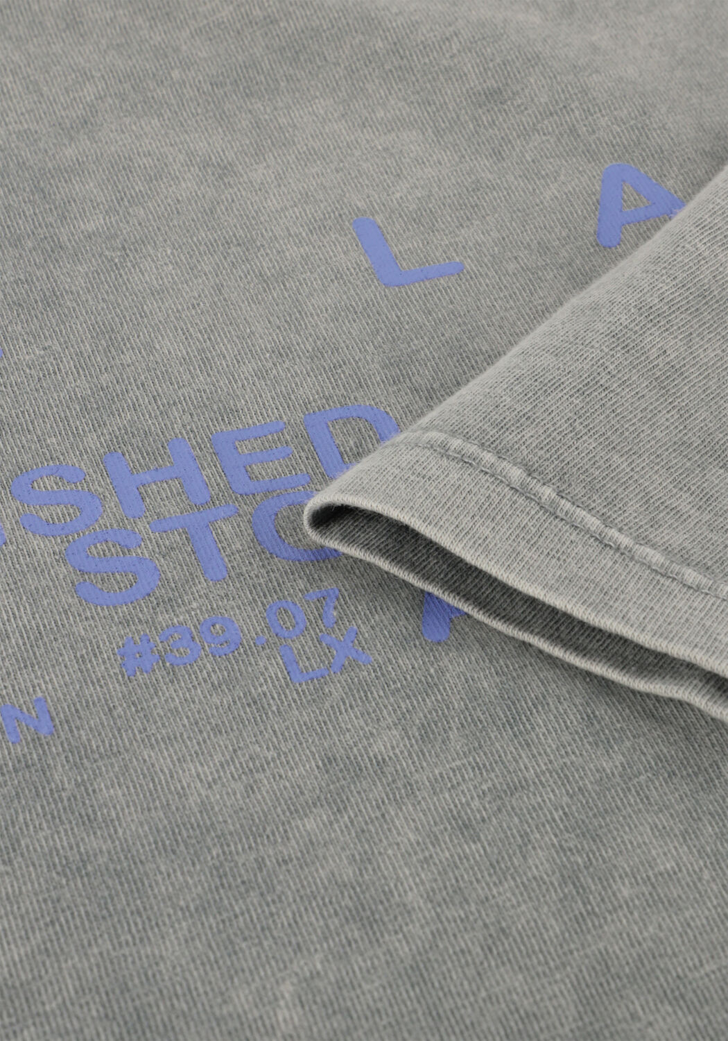 Grijze ALIX THE LABEL T-shirt LADIES KNITTED PRINT T-SHIRT - large