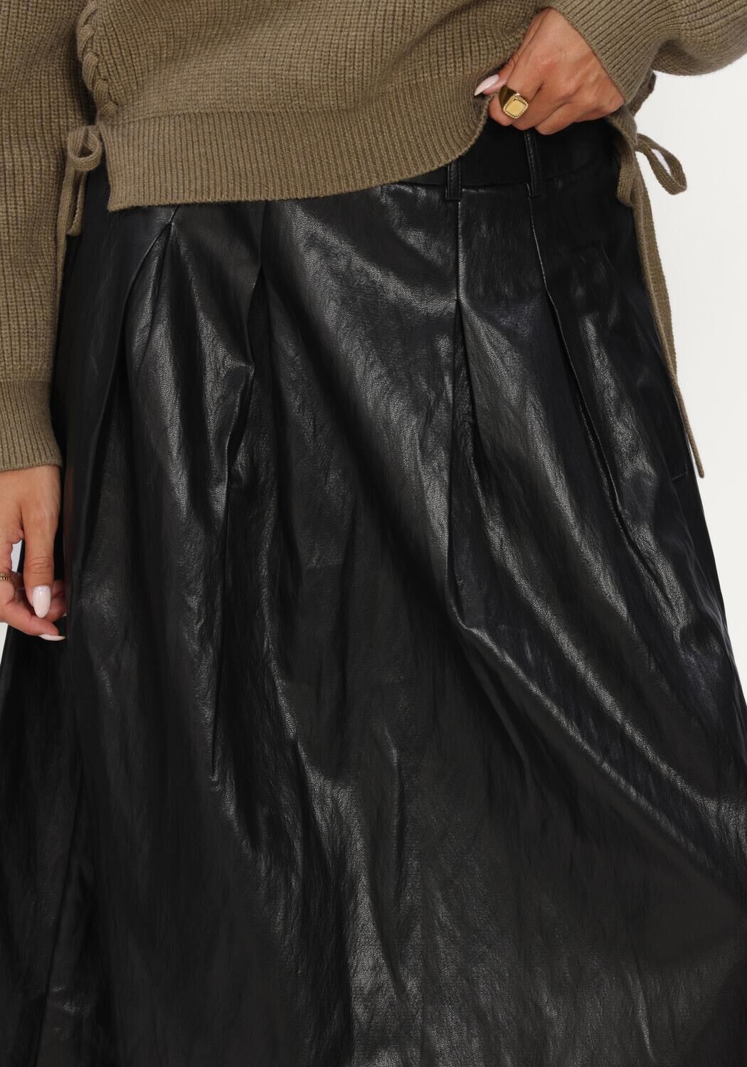 Zwarte CO'COUTURE Maxirok GITTCC ANYA PLEAT SKIRT - large