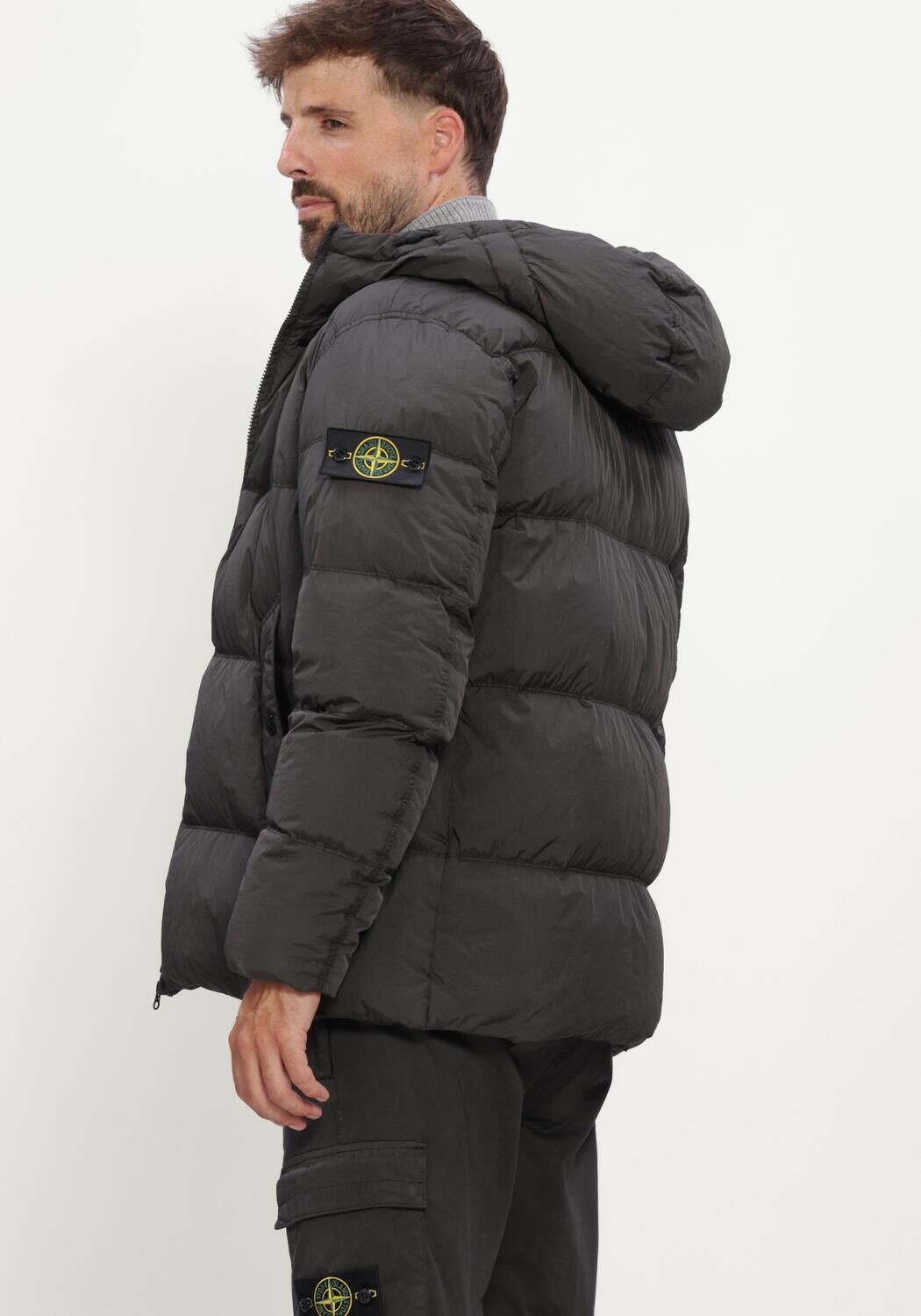 Donkergrijze STONE ISLAND Gewatteerde jas JACKET S0A23 - large