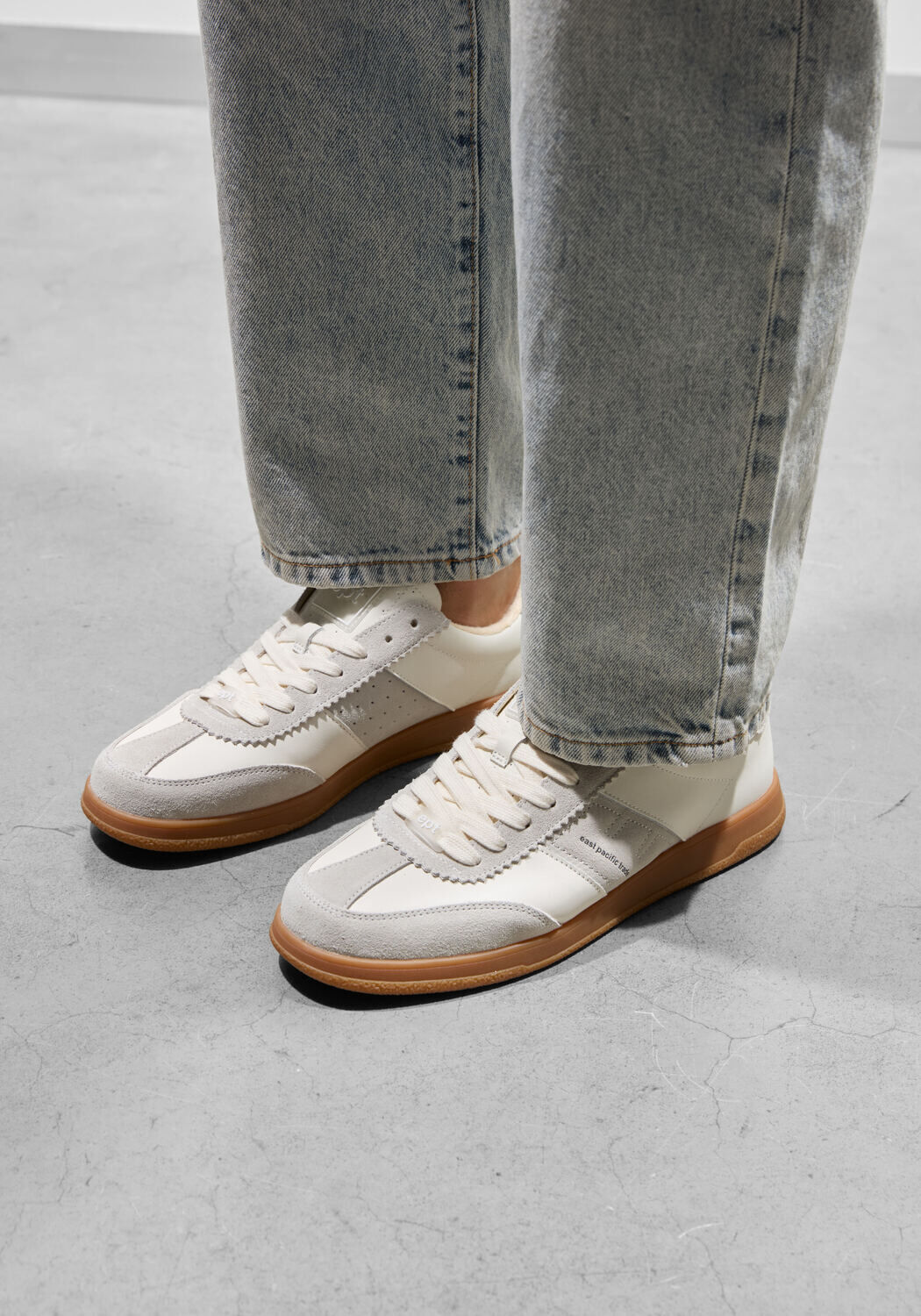 Witte EAST PACIFIC TRADE Lage sneakers SANTOS - medium