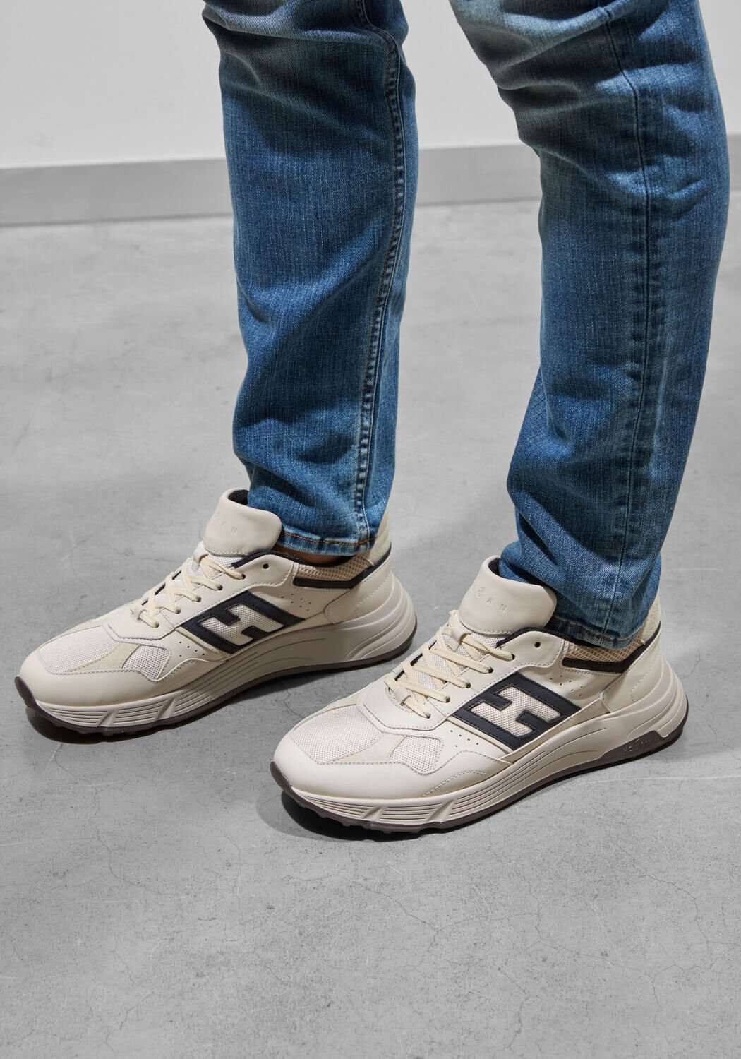 Witte HOGAN Lage sneakers HYPERLIGHT ALLACCIATO - medium