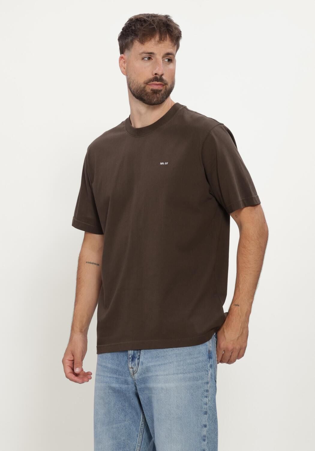 Bruine NN.07 T-shirt ADAM EMB T-SHIRT 3209 - large