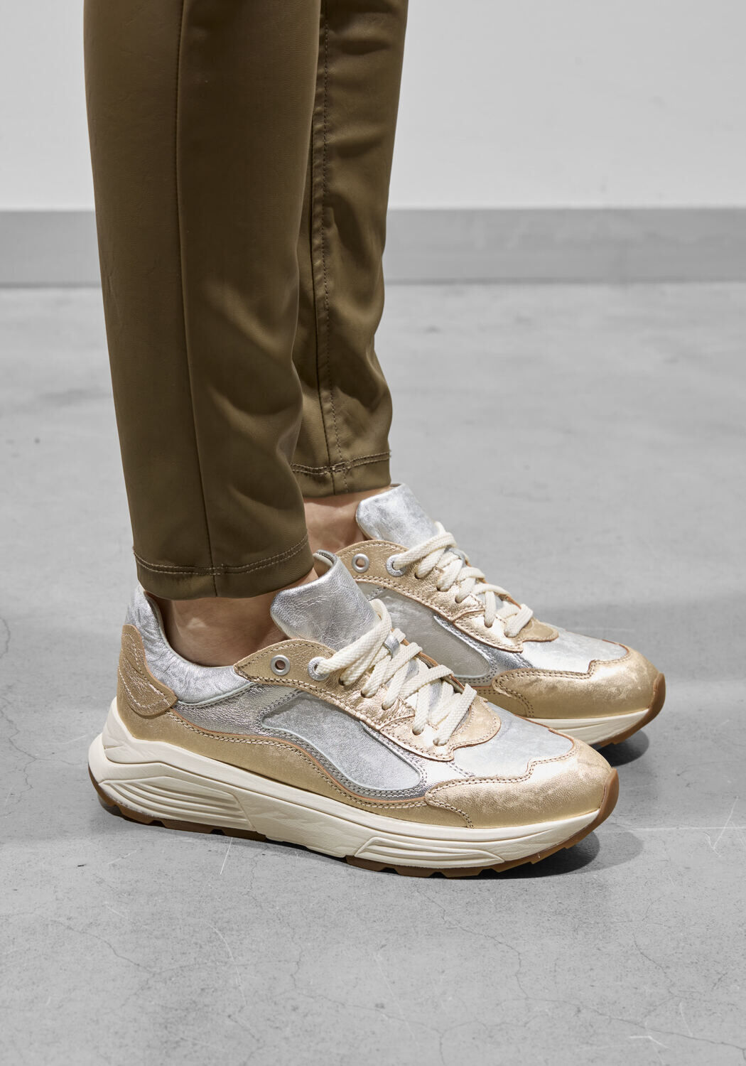 Gouden XSENSIBLE Lage sneakers MILAU - large