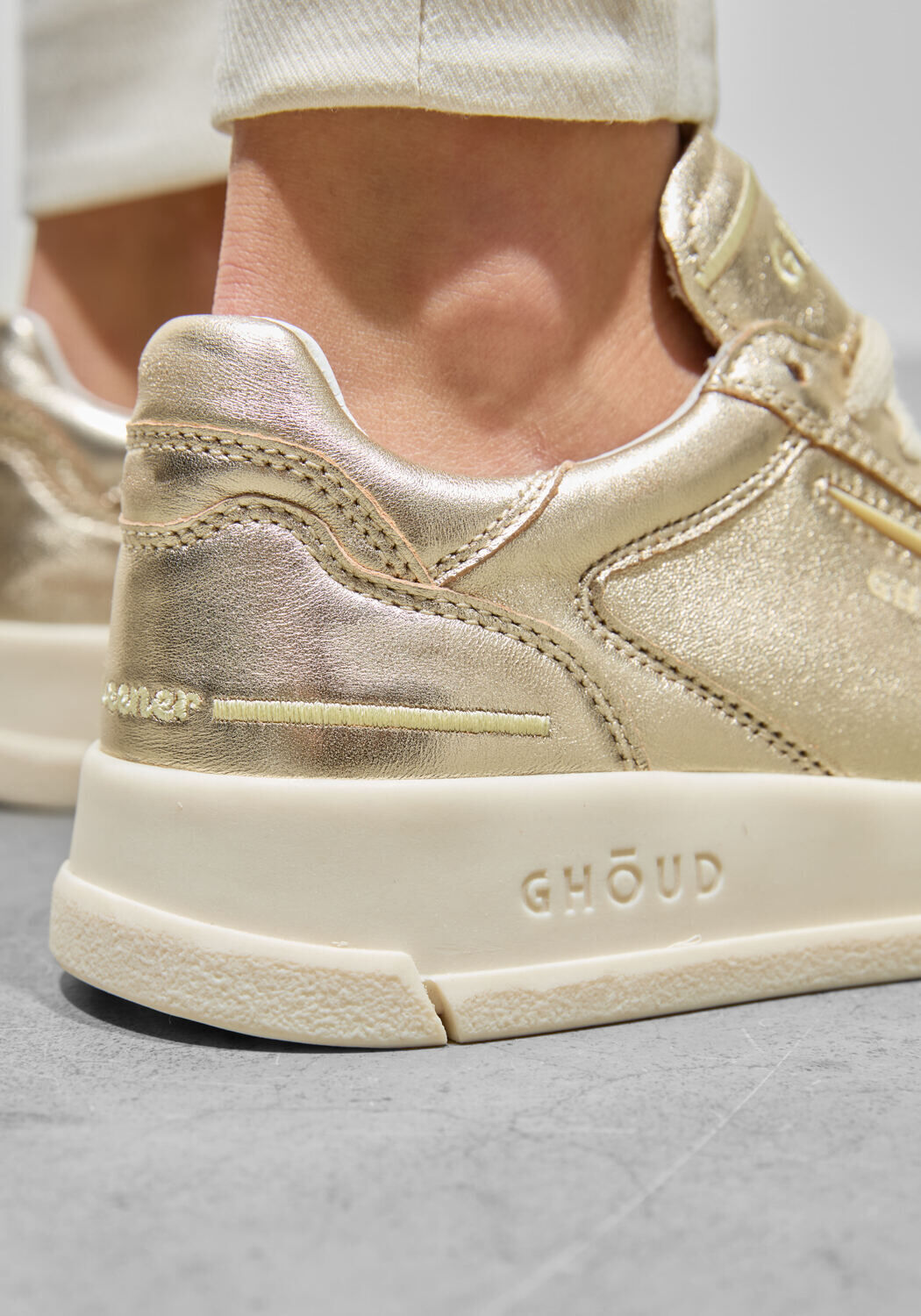 Gouden GHOUD Lage sneakers TWEENER LOW D - large