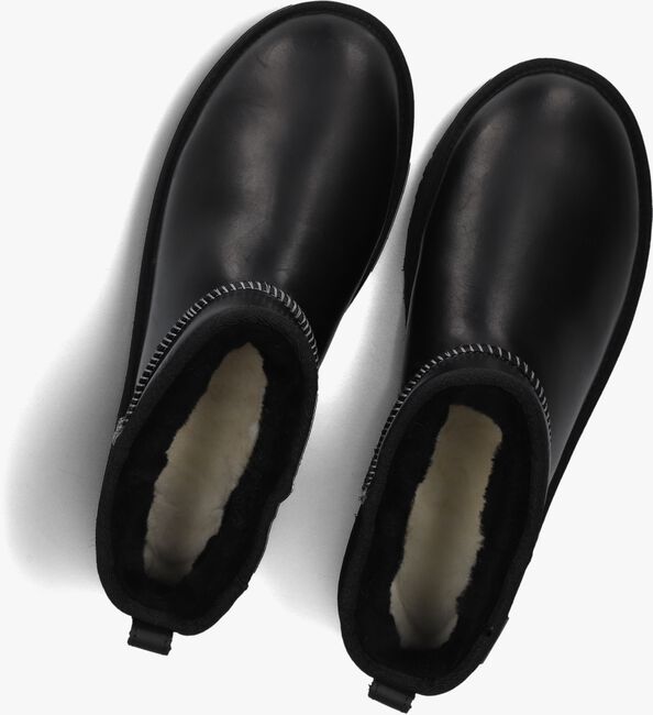 Zwarte UGG Vachtlaarzen M CLASSIC ULTRA MINI Zwarte UGG Vachtlaarzen M CLASSIC ULTRA MINI - large