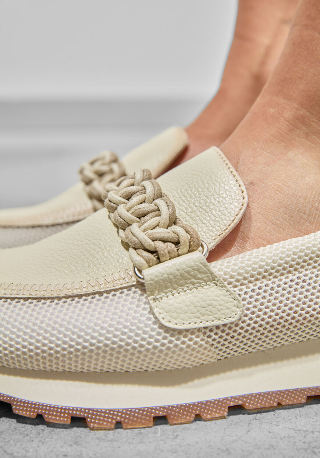 Beige HISPANITAS Lage sneakers HV253948 - large