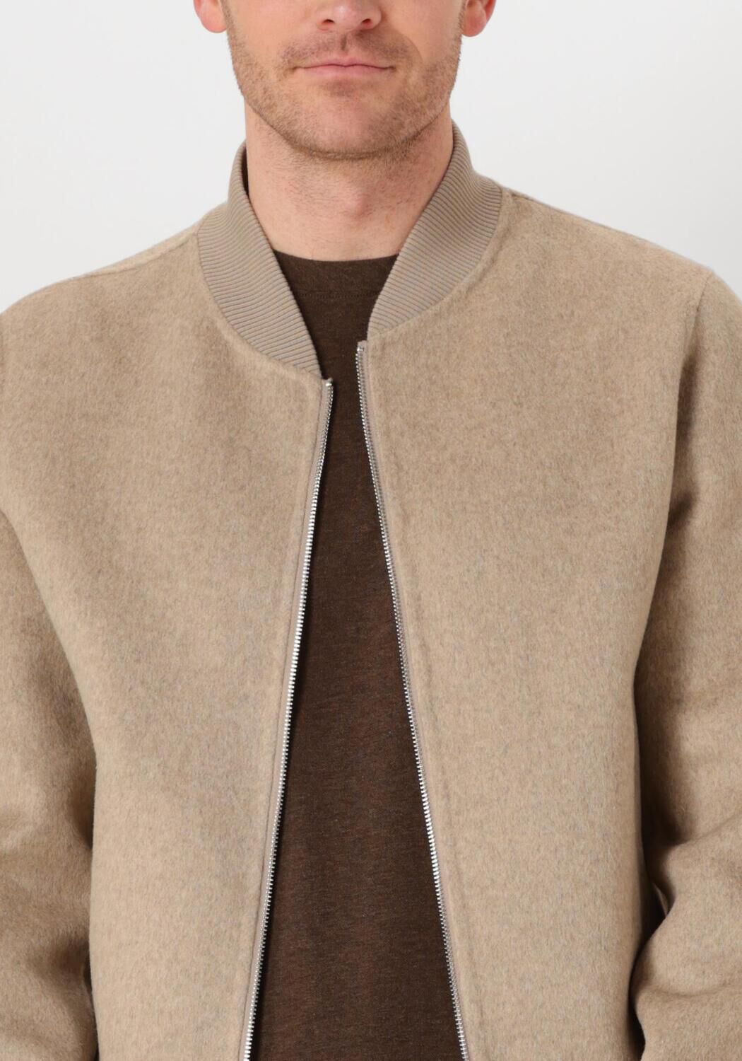 Beige ALTER EGO Jack MICK - large