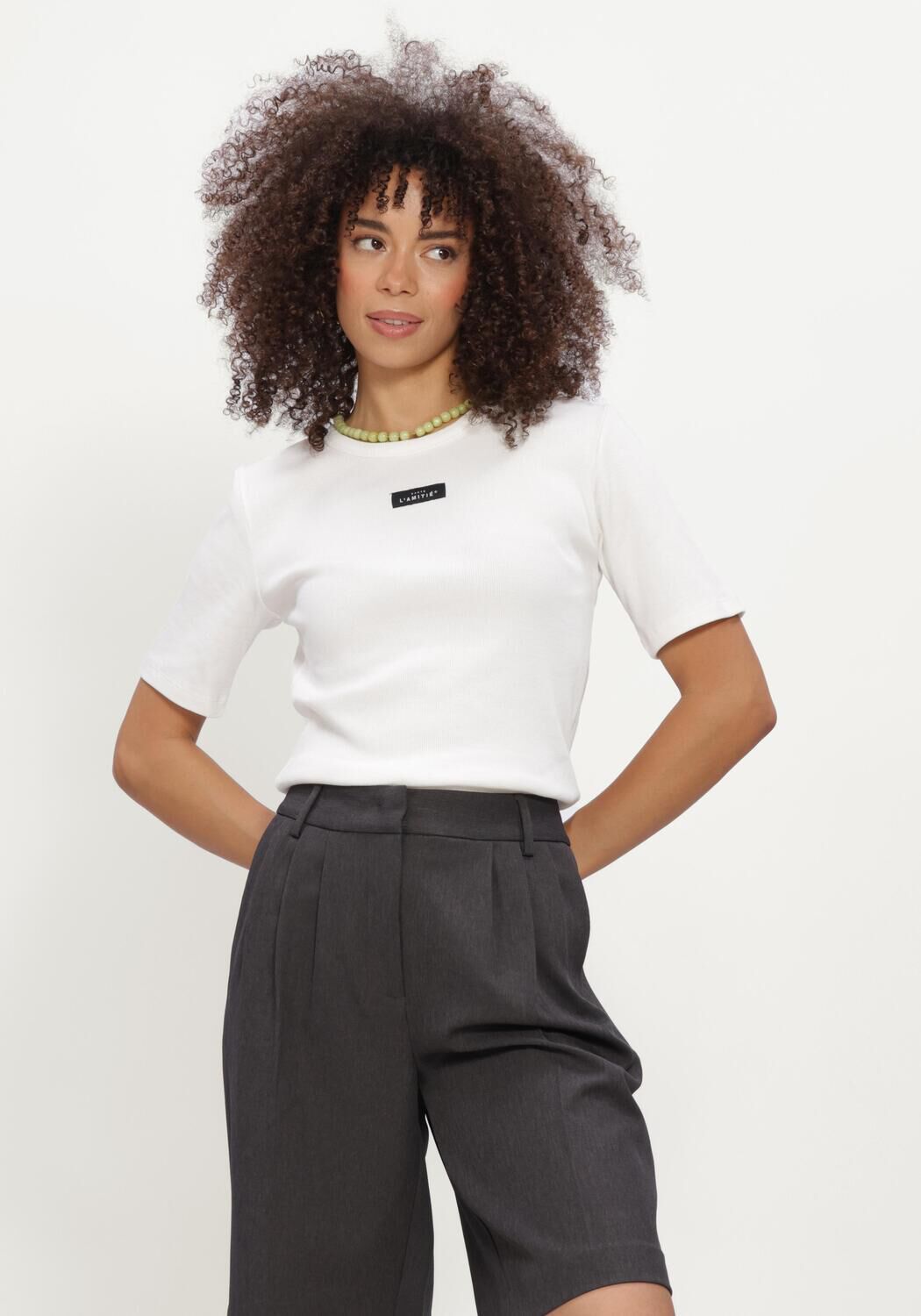 Witte HAUTE L'AMITI&Eacute; Tops & T-shirts VINTAGE RIB TEE - large