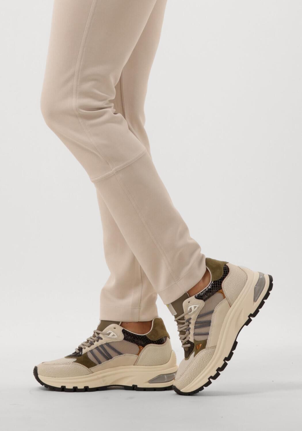 Beige VIA VAI Lage sneakers LIZ DAE - large