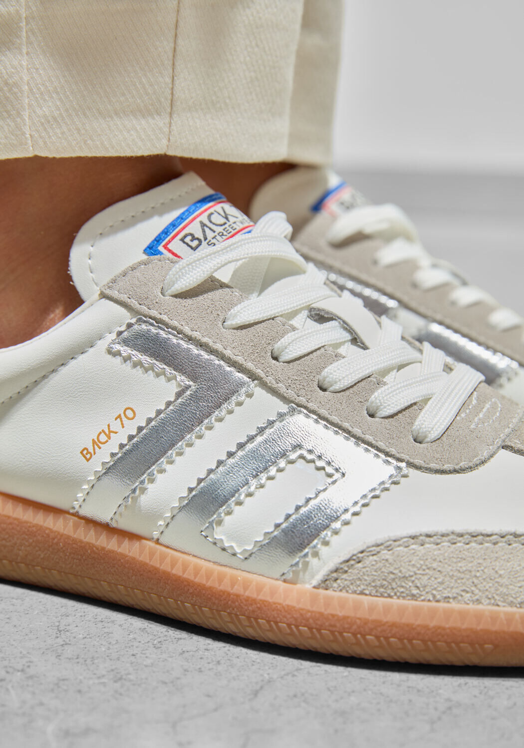 Witte BACK70 Lage sneakers CLOUD - large