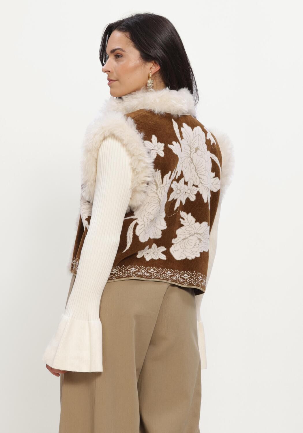 Bruine FORTE FORTE Gilet THE LOTUSCHENILLE JACQUARD VEST ECO FUR DETAILS - large