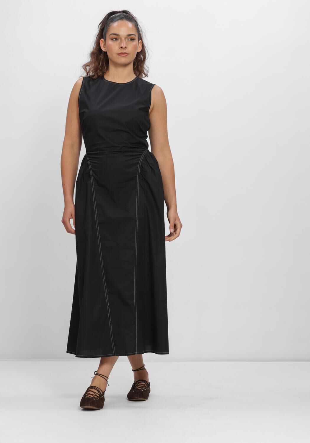 Zwarte SECOND FEMALE Jurken LARKINI SCULPTURED DRESS - large