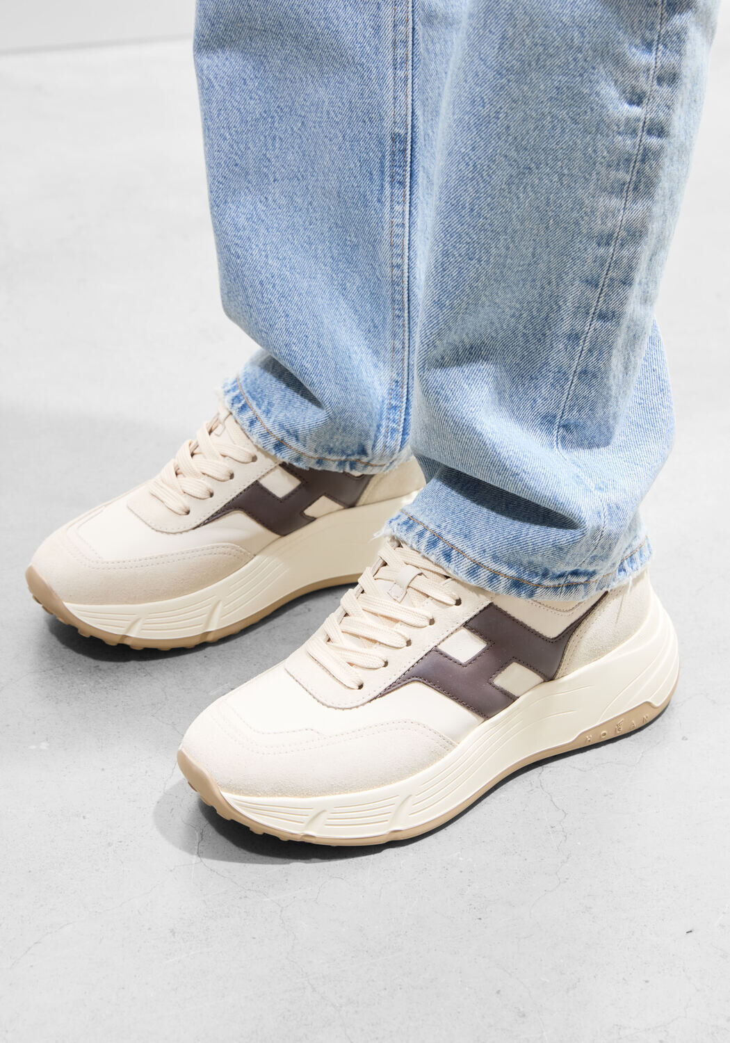 Beige HOGAN Lage sneakers H669 ALLACCIATO H - medium