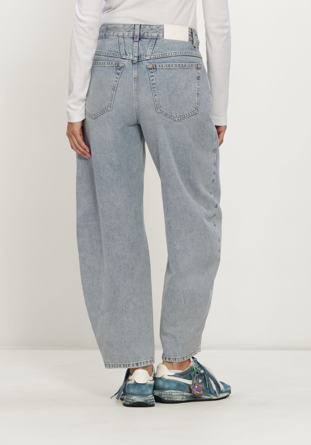 Lichtblauwe CLOSED Barrel jeans JAZZIE - large