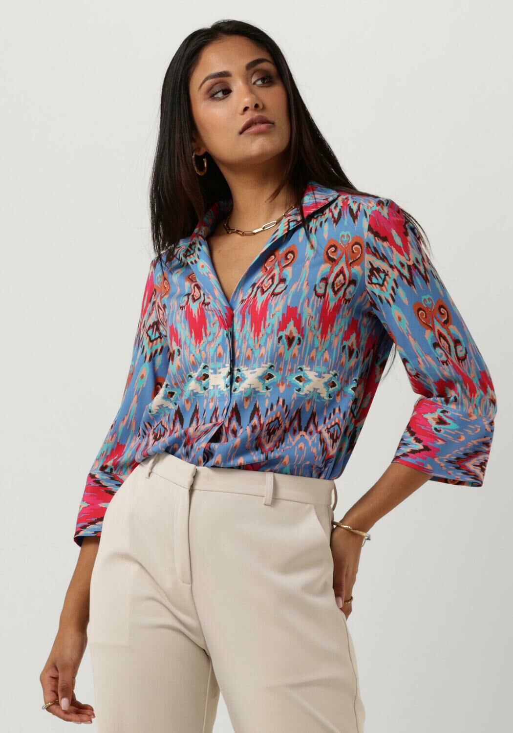 Dea Kudibal Blouse
Dames Kami, Maat: M, Kleur: Blauw