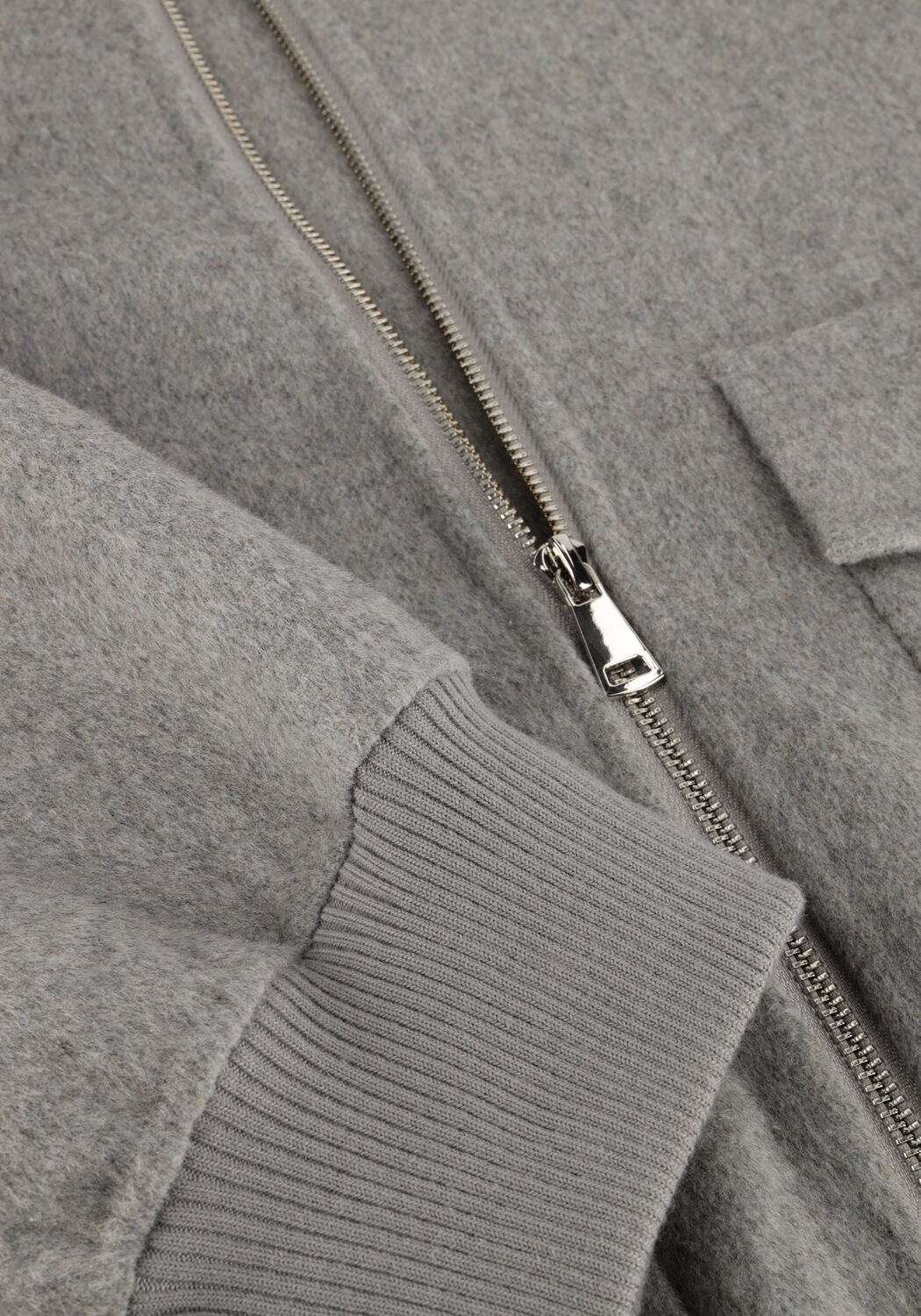 Lichtgrijze ALTER EGO Jack BOI - large