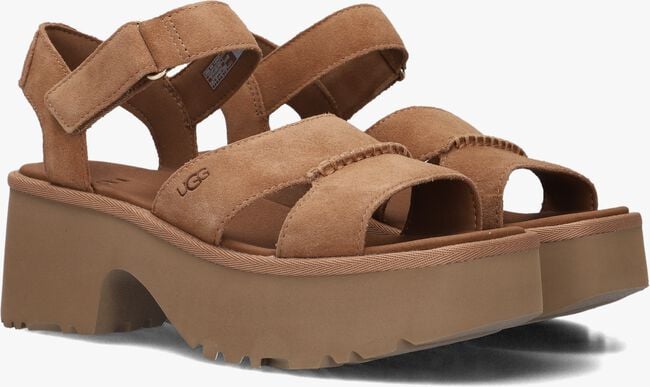 Cognac UGG Sandalen met hak W NEW HEIGHTS ANKLE STRAP Cognac UGG Sandalen met hak W NEW HEIGHTS ANKLE STRAP - large