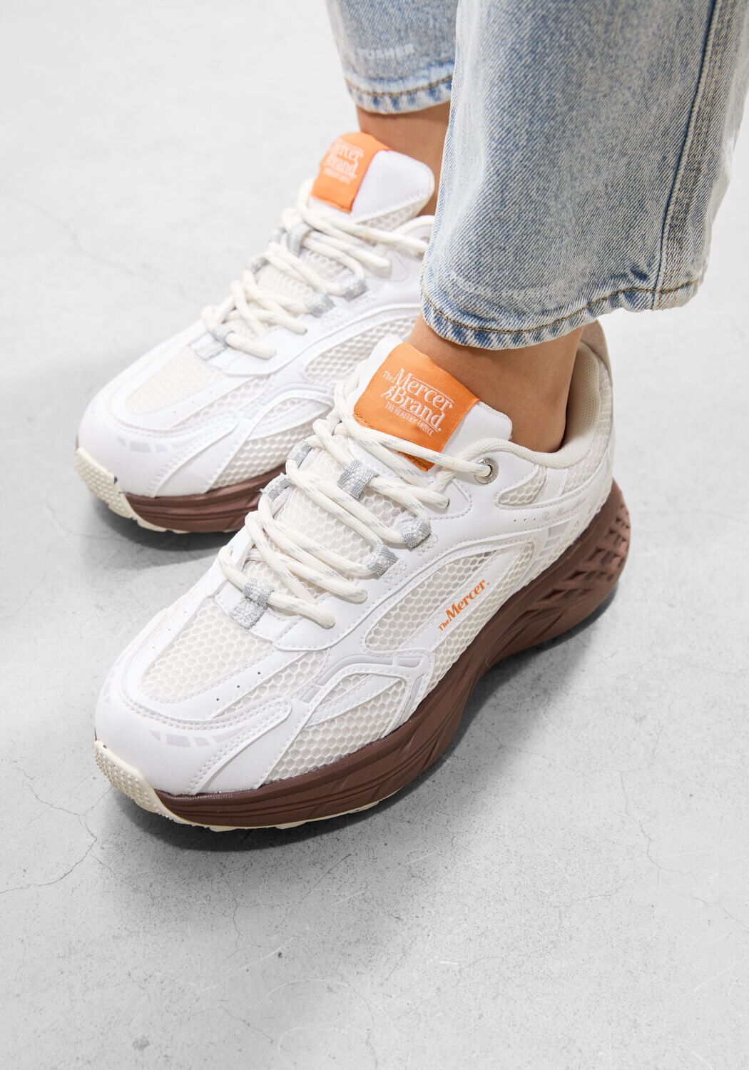 Witte MERCER AMSTERDAM Lage sneakers THE RE-RUN MAX GRAPE - large