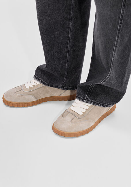 Grijze AMI PARIS Lage sneakers SN433 SUEDE - large