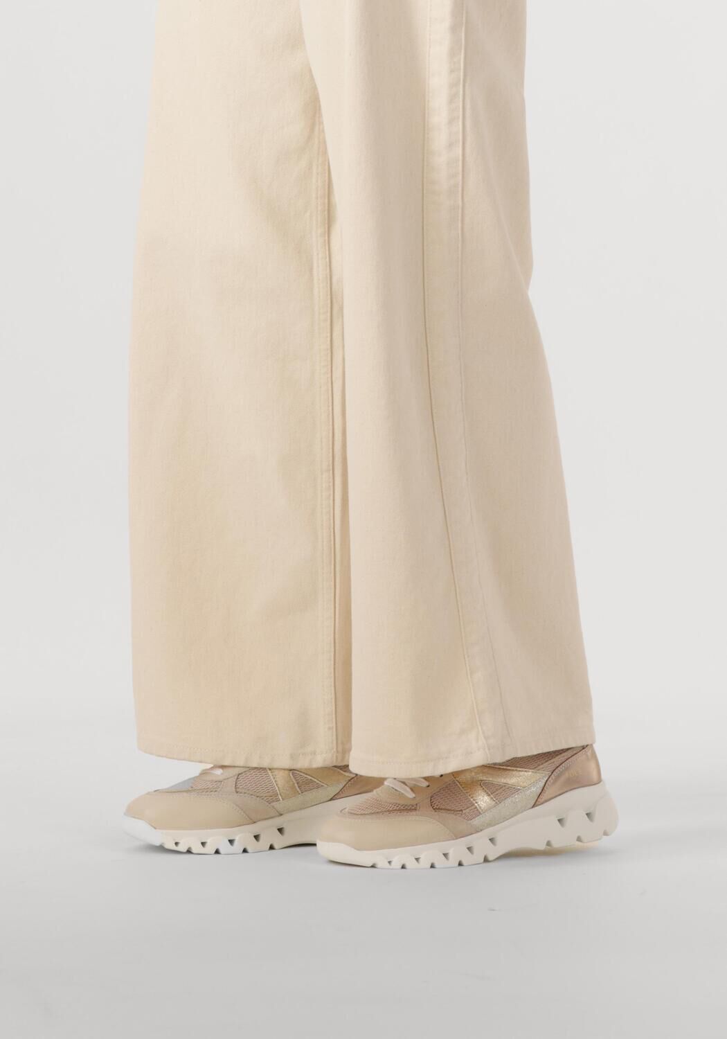 Beige FRED DE LA BRETONIERE Lage sneakers NONA EEF - large