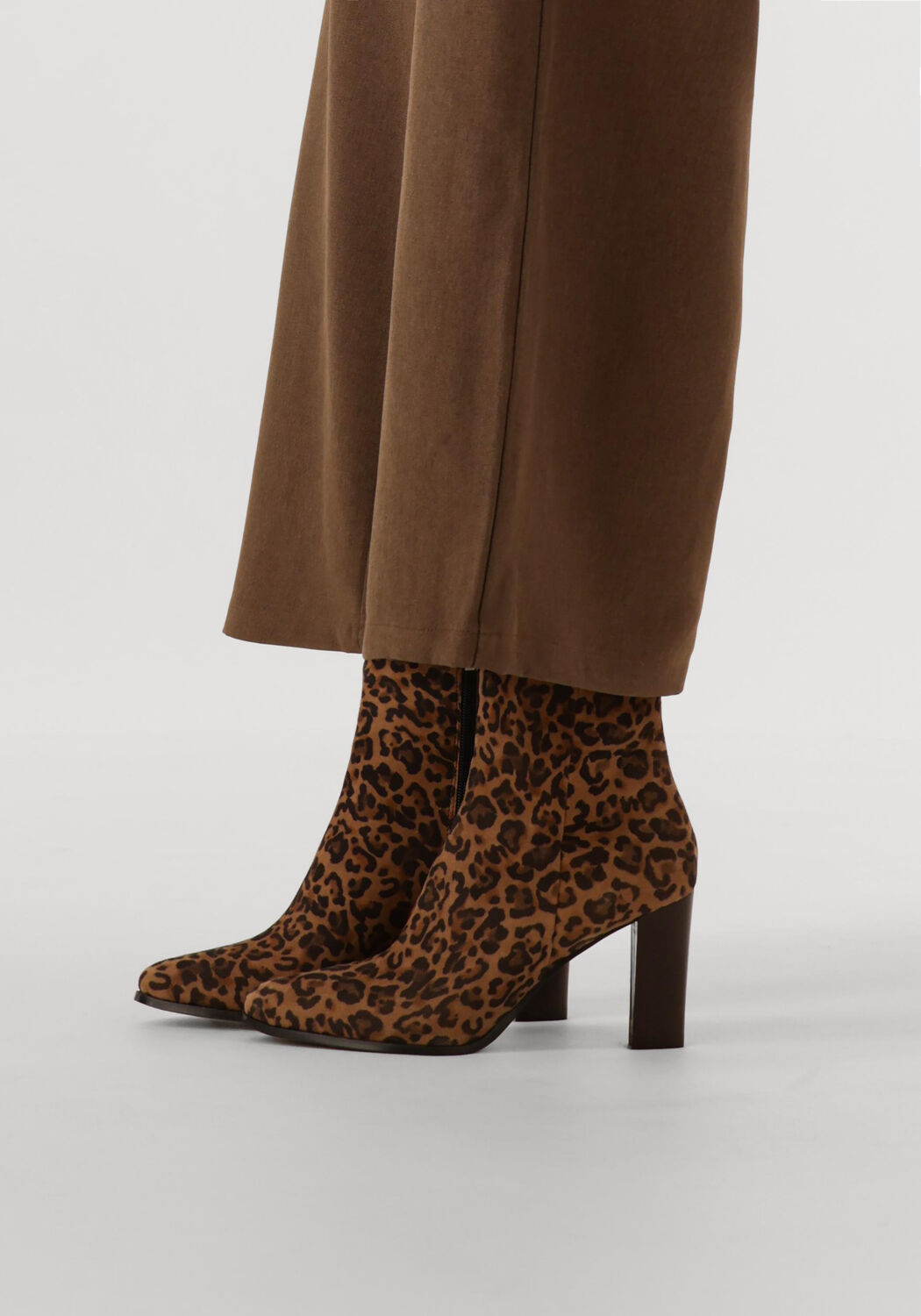 Bruine NOTRE-V Enkellaarsjes 97436 - large